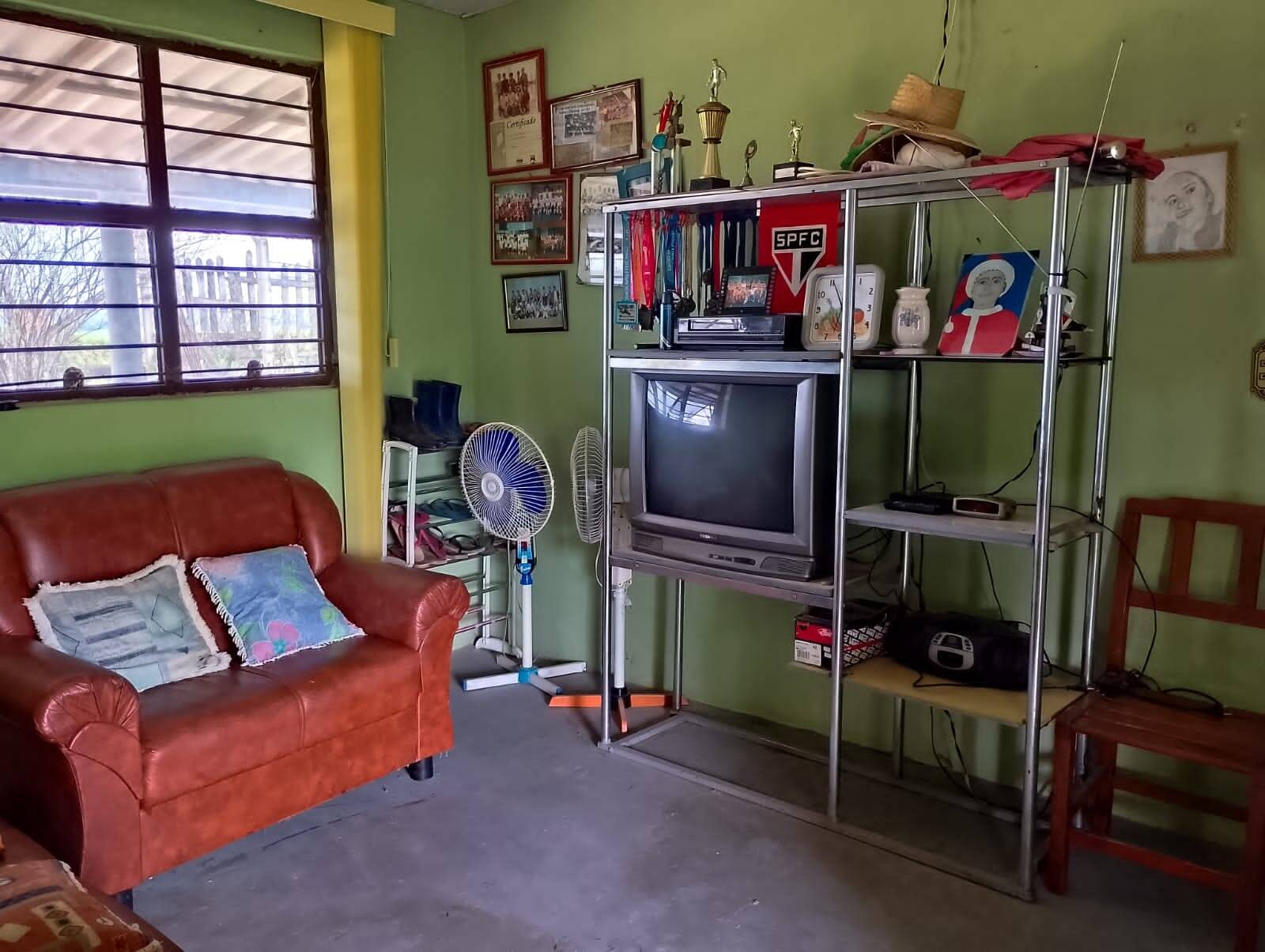 Sítio, 2 quartos, 1000 m² - Foto 4